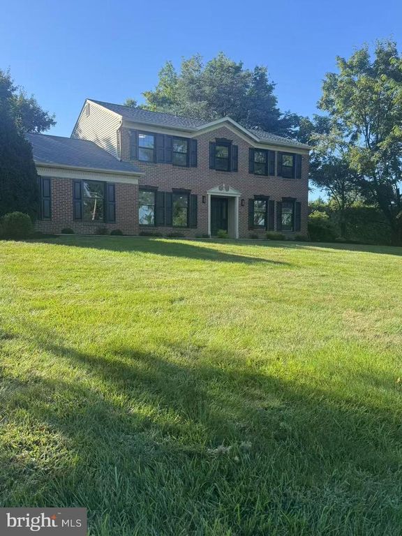 657 N WALES RD, North Wales, PA 19454