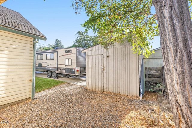 506 W Clark Street, Medford, OR 97501