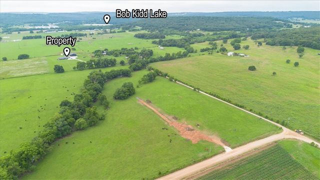 15905, 15965 and 15967 Ditmars Road, Prairie Grove, AR 72753