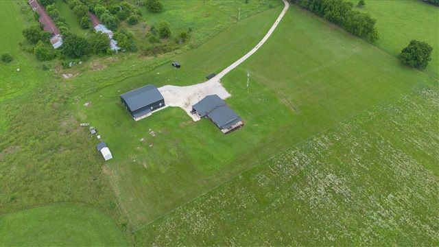 15905, 15965 and 15967 Ditmars Road, Prairie Grove, AR 72753