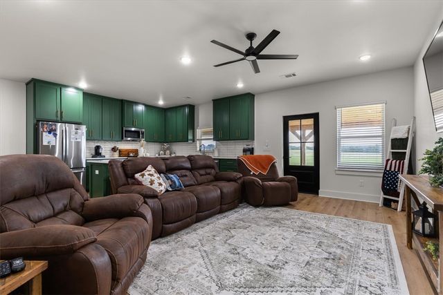 15905, 15965 and 15967 Ditmars Road, Prairie Grove, AR 72753