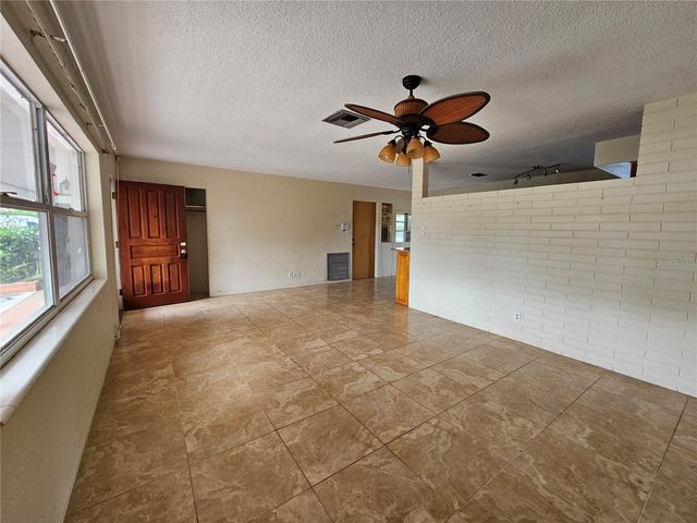 3155 55TH STREET N, St Petersburg, FL 33710