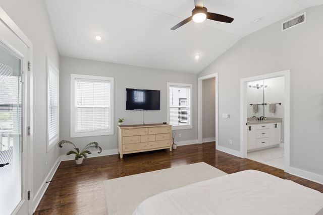 2141B Burns St, Nashville, TN 37216