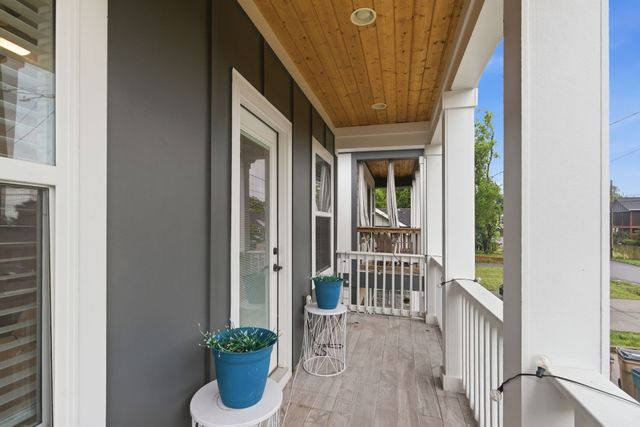 2141B Burns St, Nashville, TN 37216