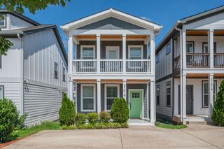 2141B Burns St, Nashville, TN 37216