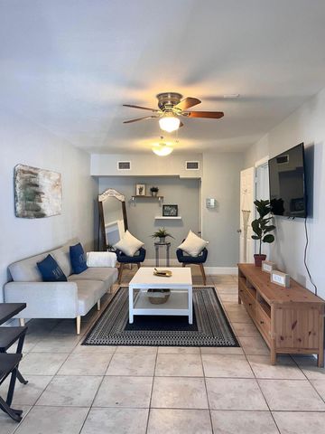 118 SW 12th Avenue, Delray Beach, FL 33444