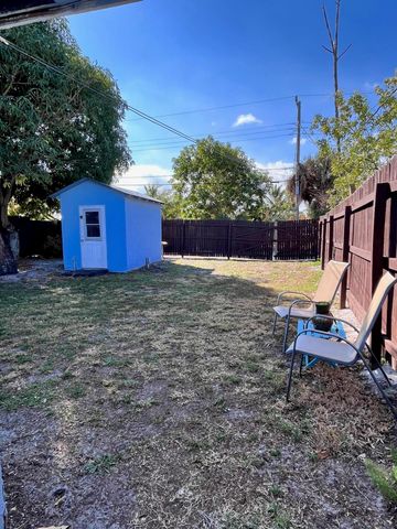 118 SW 12th Avenue, Delray Beach, FL 33444