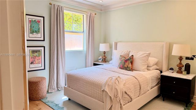 736 13th St 107, Miami Beach, FL 33139