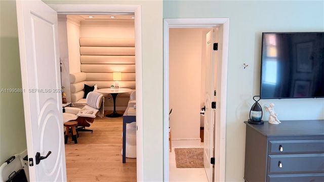 736 13th St 107, Miami Beach, FL 33139