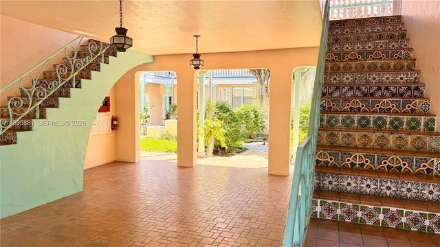 736 13th St 107, Miami Beach, FL 33139