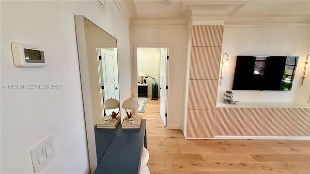 736 13th St 107, Miami Beach, FL 33139