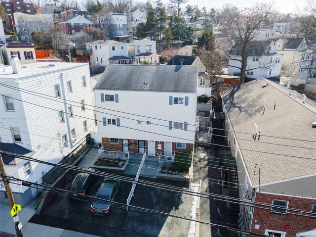 34 Lockwood Avenue, Yonkers, NY 10701