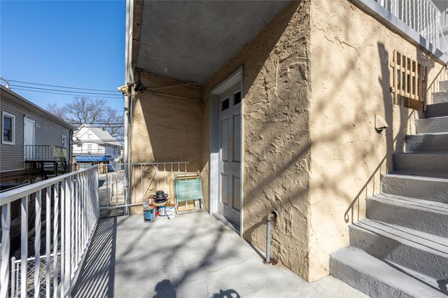 34 Lockwood Avenue, Yonkers, NY 10701
