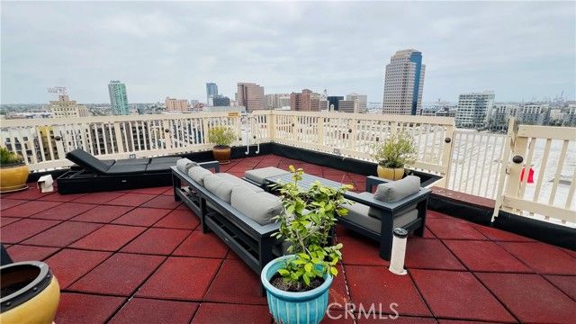 315 W 3rd Street 711, Long Beach, CA 90802