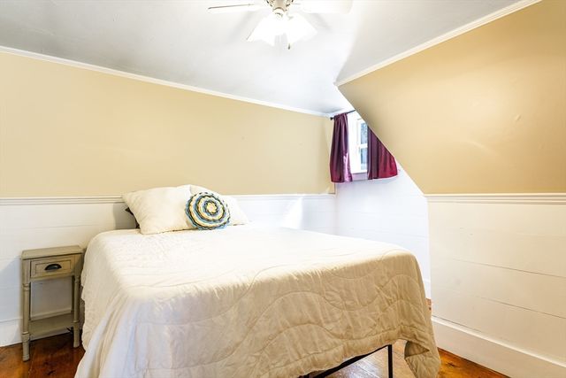 198 Samoset St, Plymouth, MA 02360