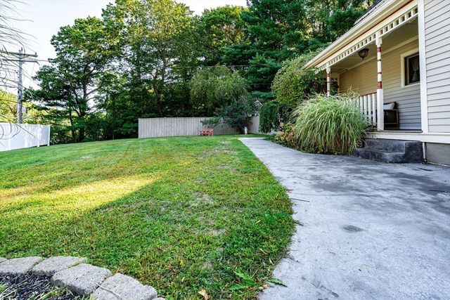 198 Samoset St, Plymouth, MA 02360