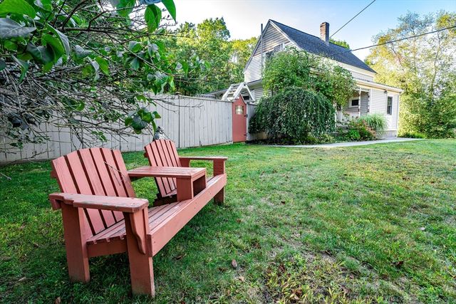 198 Samoset St, Plymouth, MA 02360