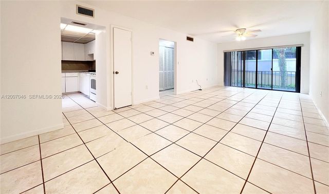 8287 SW 128th St 205, Pinecrest, FL 33156