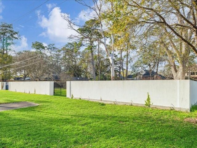 5210 Woodway Drive, Houston, TX 77056