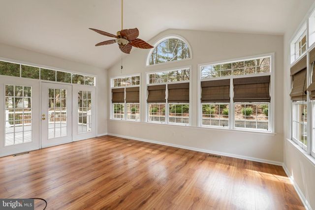 15 CASTLEWALL CT, Lutherville Timonium, MD 21093