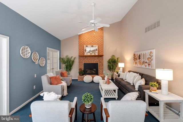 15 CASTLEWALL CT, Lutherville Timonium, MD 21093