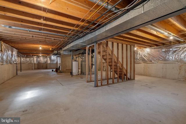 15 CASTLEWALL CT, Lutherville Timonium, MD 21093