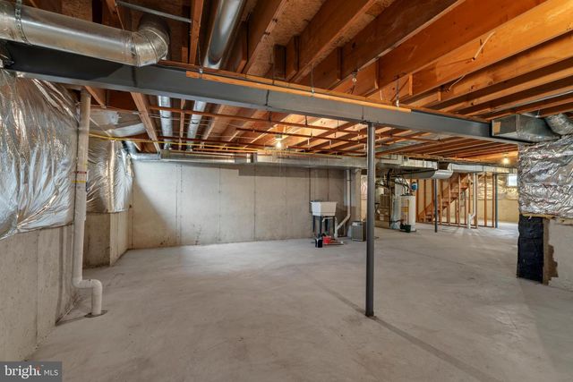 15 CASTLEWALL CT, Lutherville Timonium, MD 21093