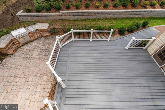 15 CASTLEWALL CT, Lutherville Timonium, MD 21093