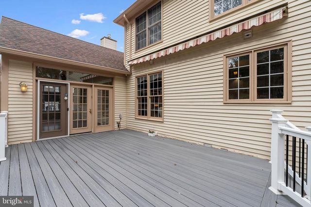 15 CASTLEWALL CT, Lutherville Timonium, MD 21093