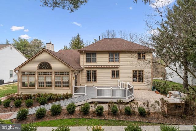 15 CASTLEWALL CT, Lutherville Timonium, MD 21093