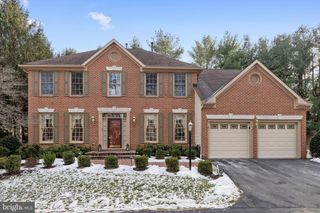 15 CASTLEWALL CT, Lutherville Timonium, MD 21093