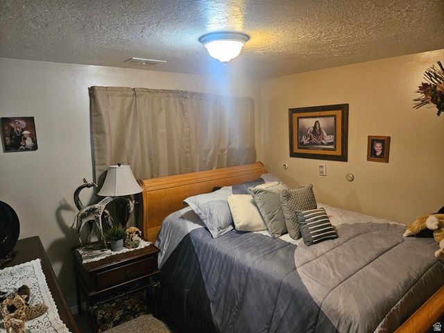 138 W GOLDEN AVE, Layton, UT 84041