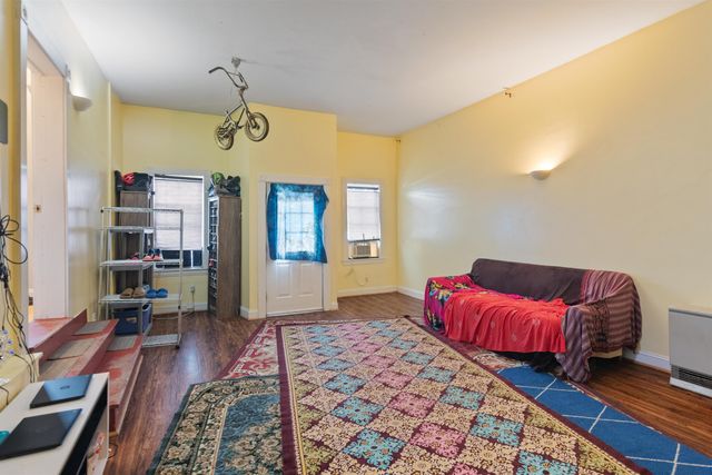 311-315 North Winooski Avenue, Burlington, VT 05401