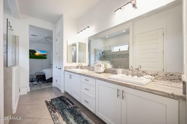 20756 W MEDLOCK Drive, Buckeye, AZ 85396