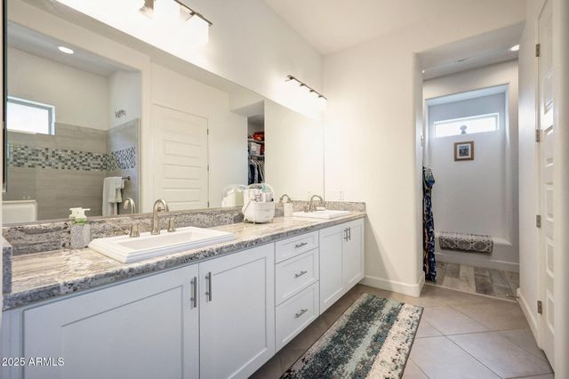 20756 W MEDLOCK Drive, Buckeye, AZ 85396