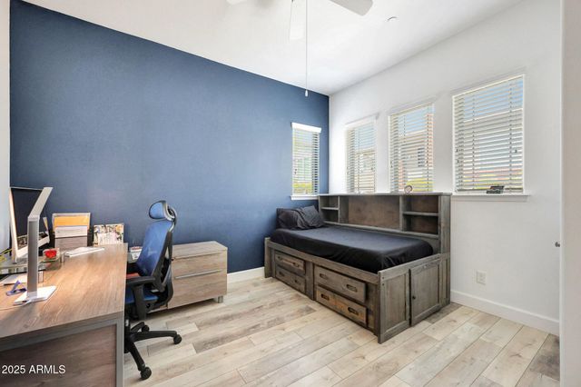 20756 W MEDLOCK Drive, Buckeye, AZ 85396