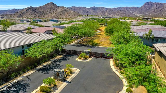 20756 W MEDLOCK Drive, Buckeye, AZ 85396