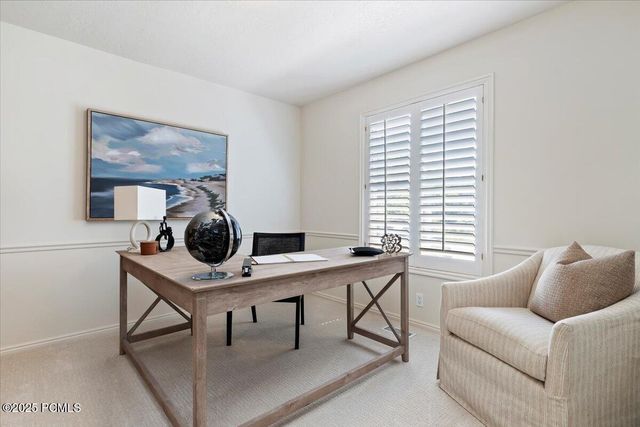 8697 Willow Green Circle, Sandy, UT 84093