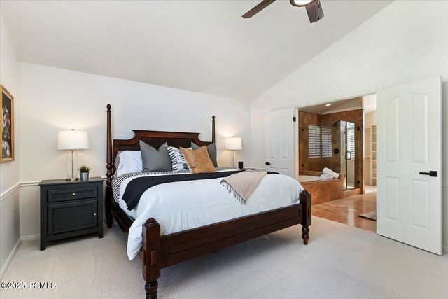 8697 Willow Green Circle, Sandy, UT 84093