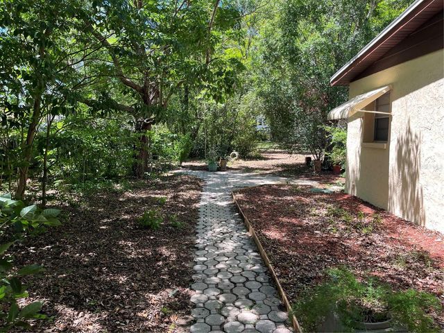 218 E PALMETTO STREET, Davenport, FL 33837