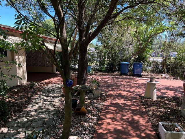 218 E PALMETTO STREET, Davenport, FL 33837