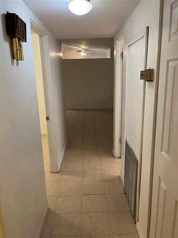 218 E PALMETTO STREET, Davenport, FL 33837