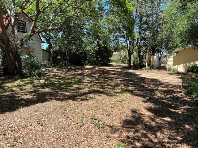 218 E PALMETTO STREET, Davenport, FL 33837