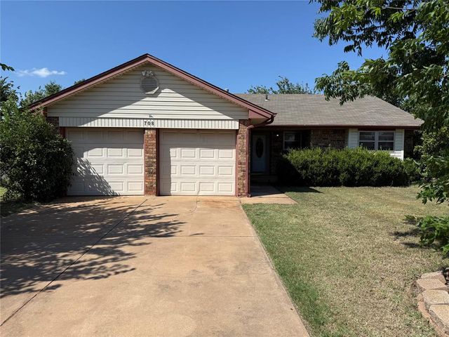 708 Wilkinson Drive, Moore, OK 73160