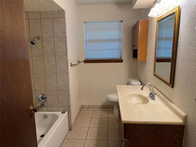 708 Wilkinson Drive, Moore, OK 73160