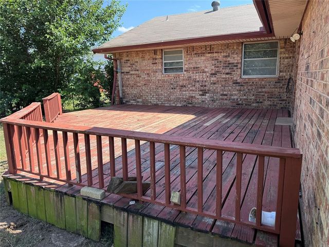 708 Wilkinson Drive, Moore, OK 73160
