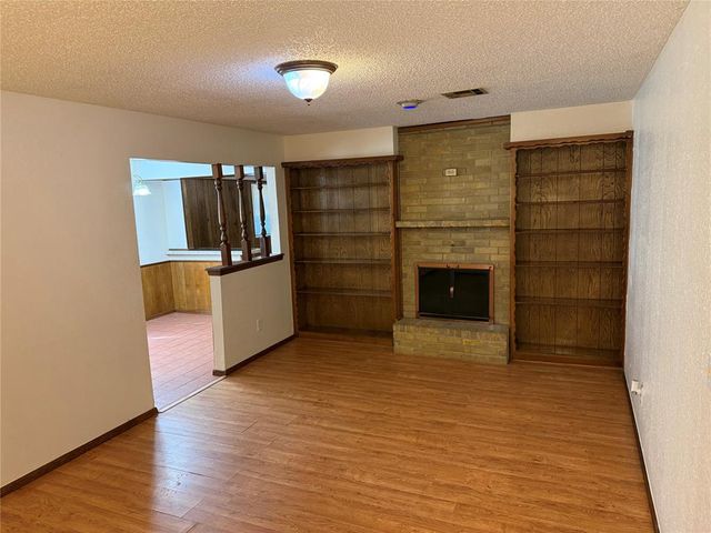 708 Wilkinson Drive, Moore, OK 73160