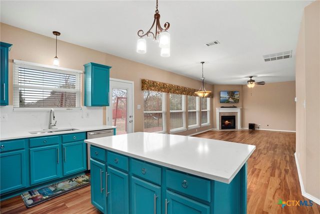 175 Plantation Drive, Seguin, TX 78155