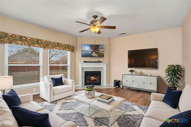 175 Plantation Drive, Seguin, TX 78155