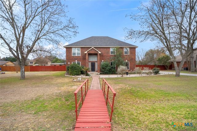 175 Plantation Drive, Seguin, TX 78155